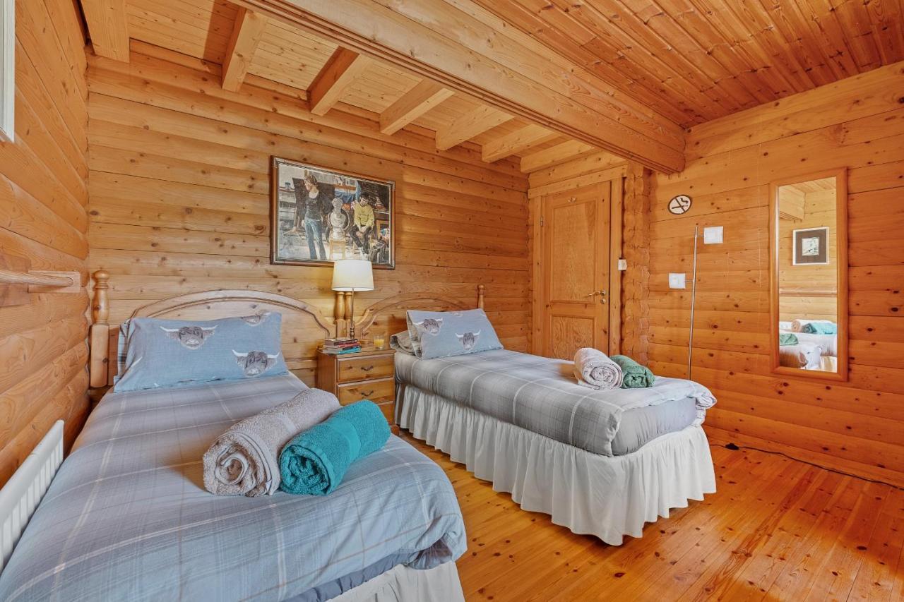 Villa Finest Retreats - The Logs Fort William Esterno foto