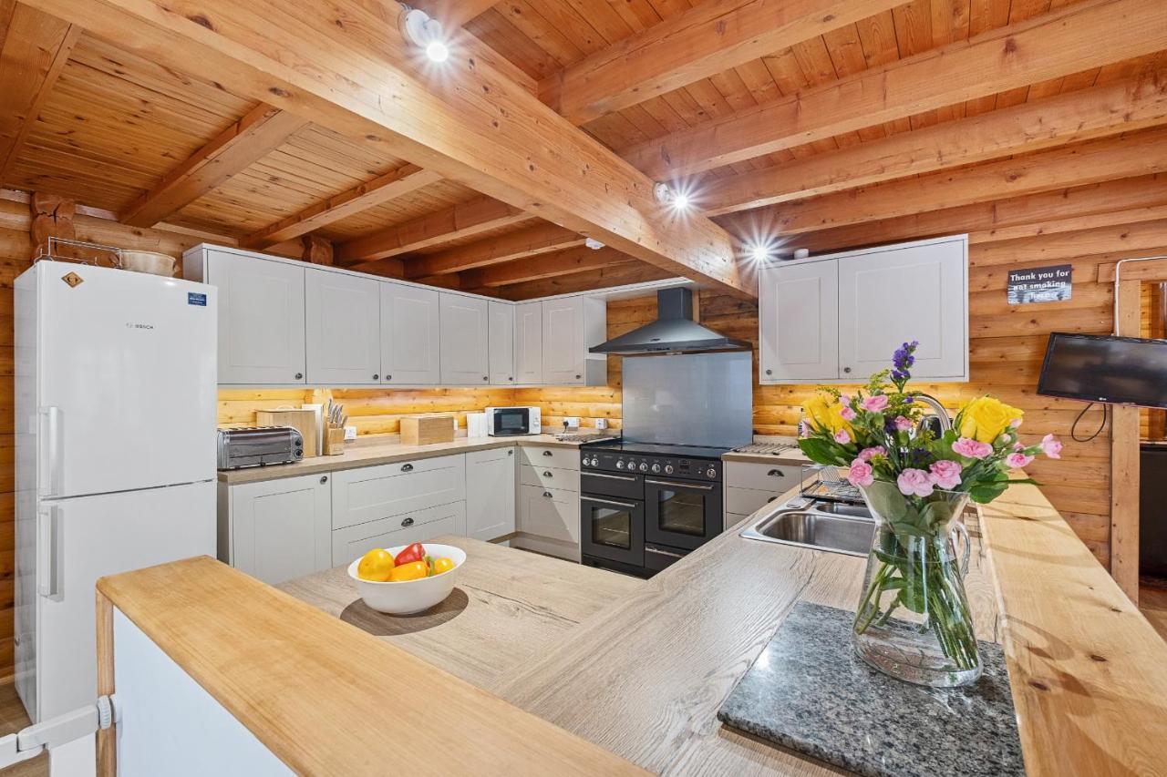 Villa Finest Retreats - The Logs Fort William Esterno foto