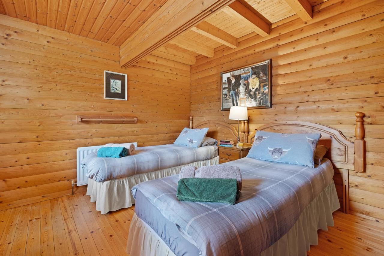 Villa Finest Retreats - The Logs Fort William Esterno foto